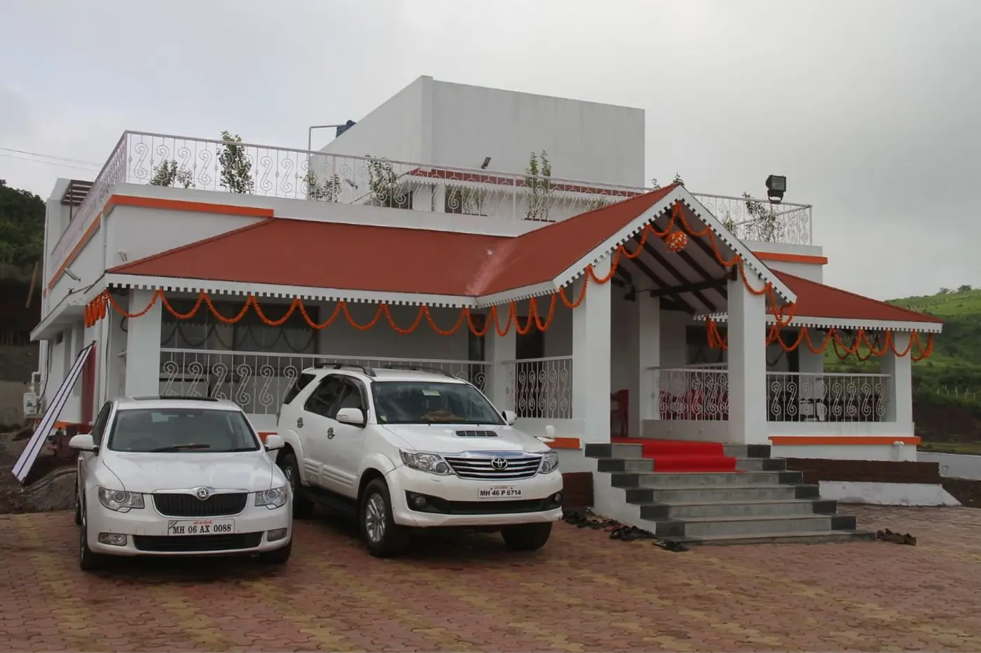 Residential bungalow designed by Shree Vasuki Associate